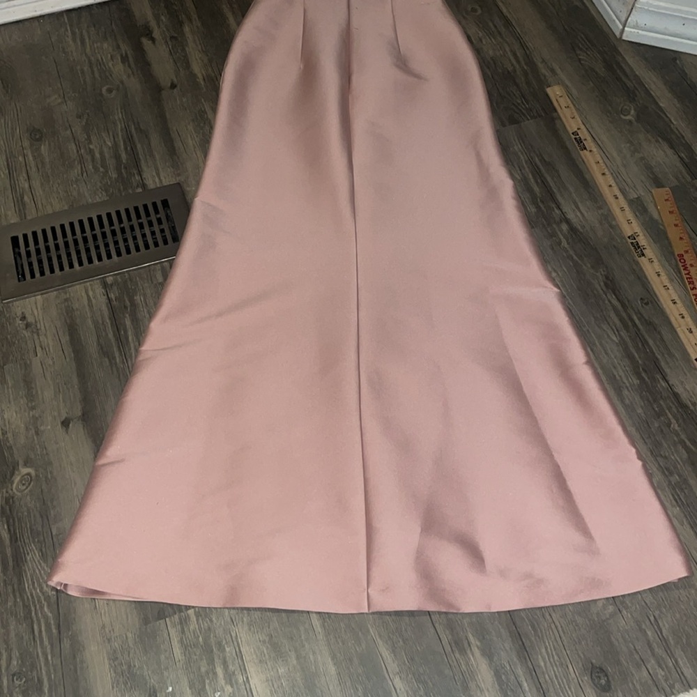 Sachin + Babi Margot Gown in blush. Size 2 - Picture 10 of 13